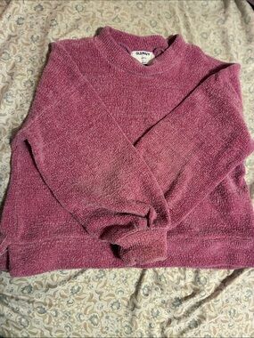 Old Navy Plush Crewneck Sweater in Rose